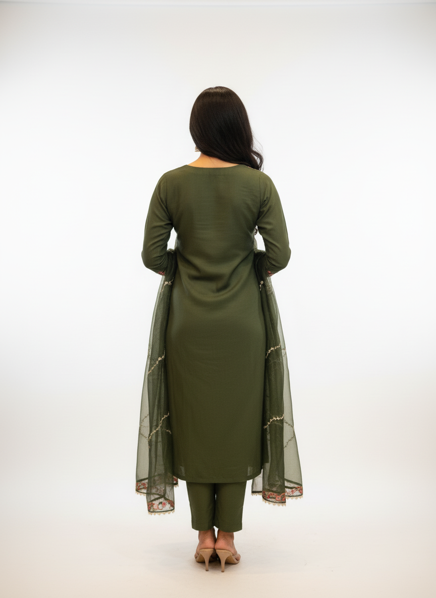 Green Pure Georgette Straight Suit with Thread Embroidery - Image 5